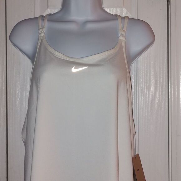 Nike Women's Dri-FIT One Luxe Slim Fit Strappy Tank Top Sz XXL NWT - Picture 3 of 8